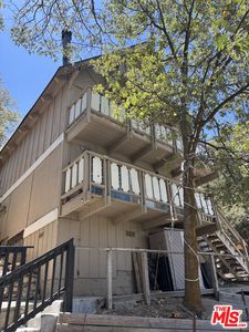 1327 Evergreen Way