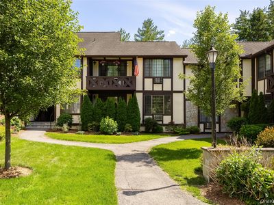 Property at 8 Foxwood Drive #8, Pleasantville, NY