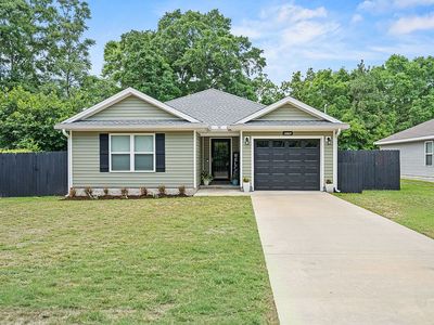 3172 Main St