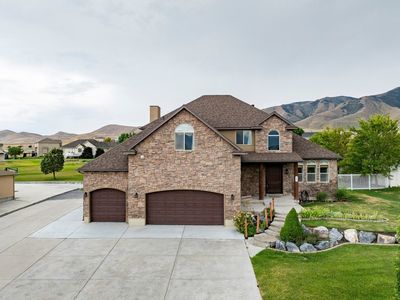 183 E Sandpiper Ln