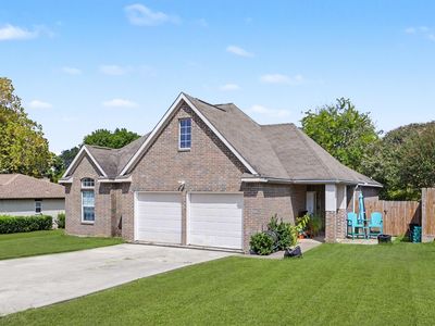 13262 Lake Breeze Ln