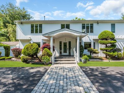 5 Brook Drive