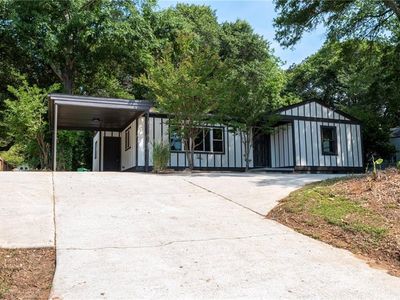 4526 Lawrenceville Hwy
