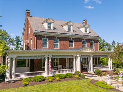 115 E Lawn Ave