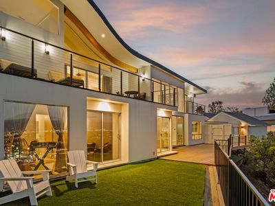 3631 Sunswept Dr