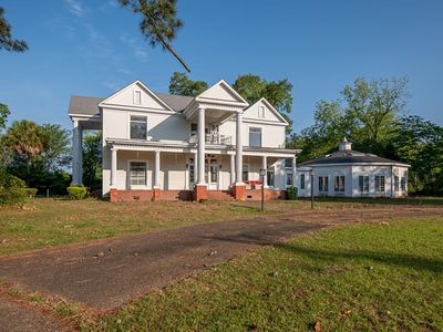 302 Wiley Ave