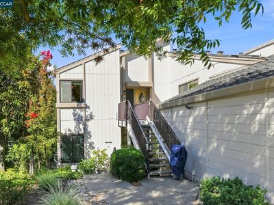 3462 Rossmoor Pkwy APT 1