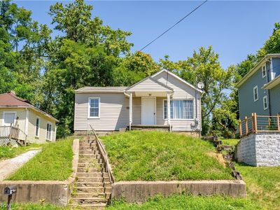 Property at 155 Fernwood Ave, Barberton, OH