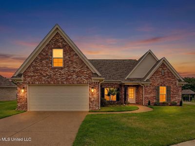 3770 Hawthorn Dr