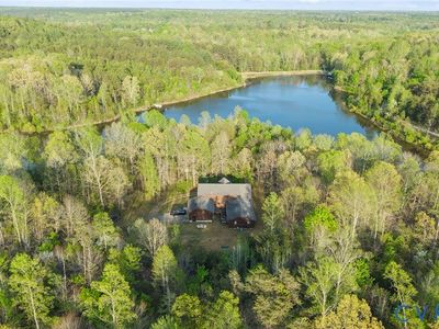 3310 Lake Dr