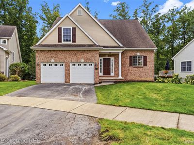 10199 Edgewood Dr