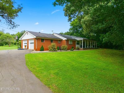 3864 Highway 11 S