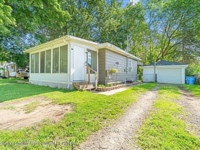 5937 Hughes Rd