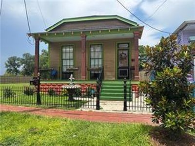 462 Flood St