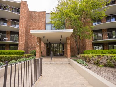 1405 E Central Rd Unit 114B