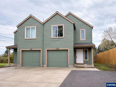 635 SW Pioneer Dr