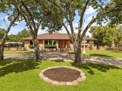1433 W Red Bird Ln