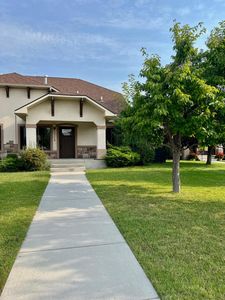 3744 Connery Cir APT A