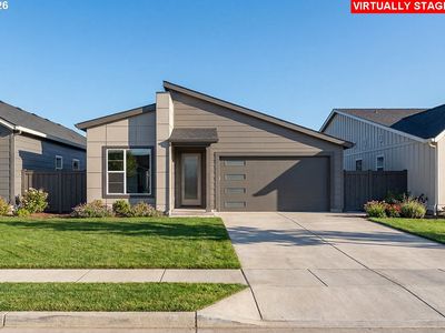 1212 E Luna St
