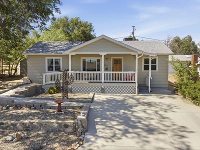 728 Douglas Avenue
