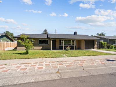 770 W Pine Ave