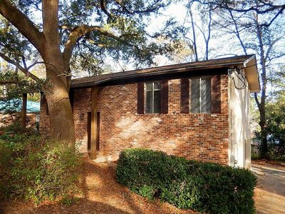 1802 Salmon Dr