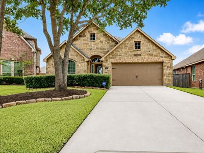 160 Knollbrook Cir