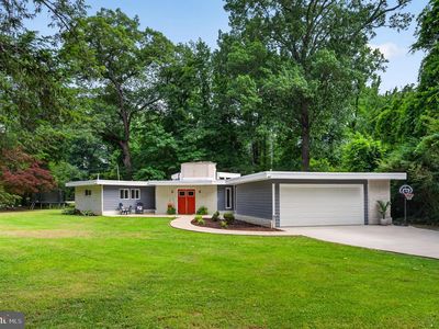 11724 River Dr