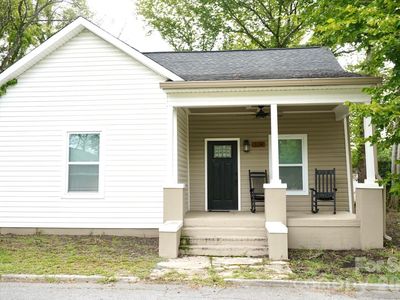 302 Cedar St