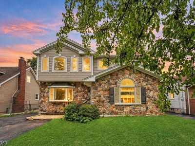 2319 Colonial Dr