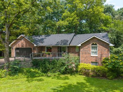 2402 Lynnwood Dr