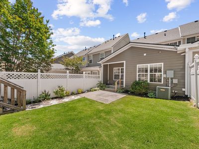 908 Loxley Dr