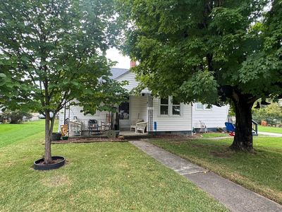 1122 Ralston Ave