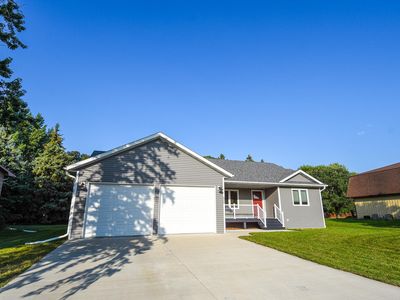 Property at 828 Alice Dr, Thief River Falls, MN