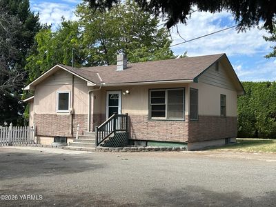 5 N 67th Ave