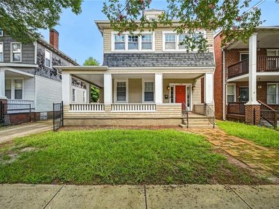710 W 36th St