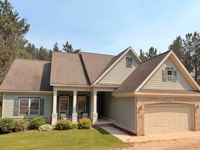13814 Woodland Dr