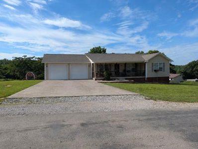 17 Cecelia Dr