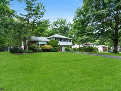33 Douglas Dr