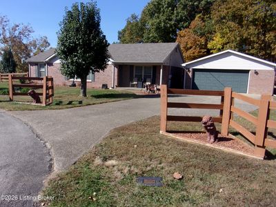202 Black Oak Dr