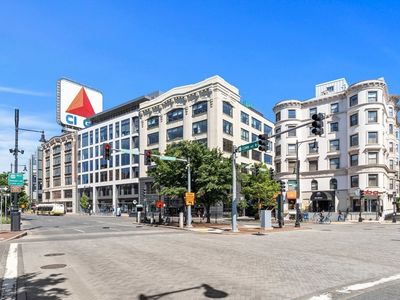 636 Beacon St #502