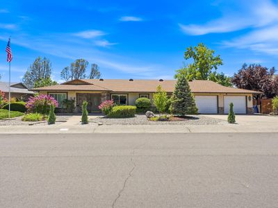 2961 Panorama Dr