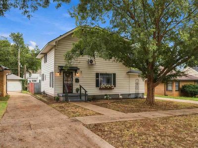 1117 S 6th St