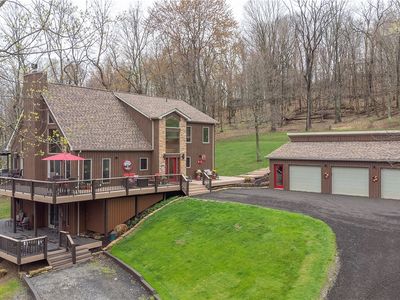 200 Whitetail Wood Ln