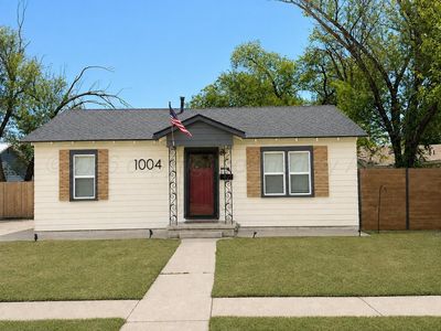 1004 6th Ave