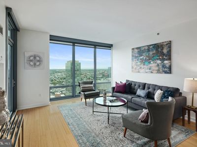 2101 Market St UNIT 3605