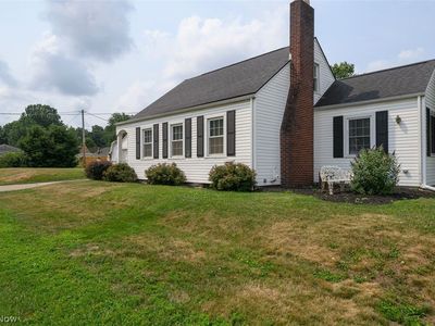 300 W 22nd St