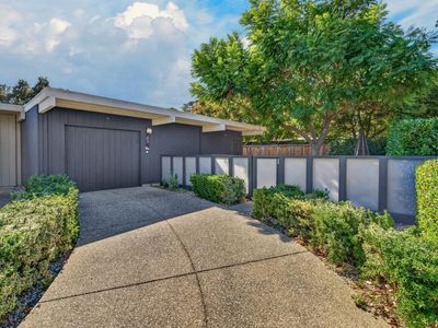 43 Paddle Ct