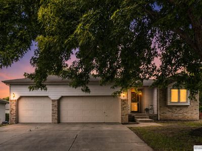 5320 NW Tudor Ln