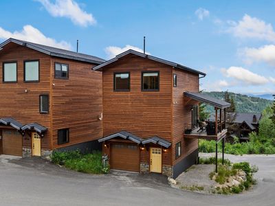 21 Harrison Ln